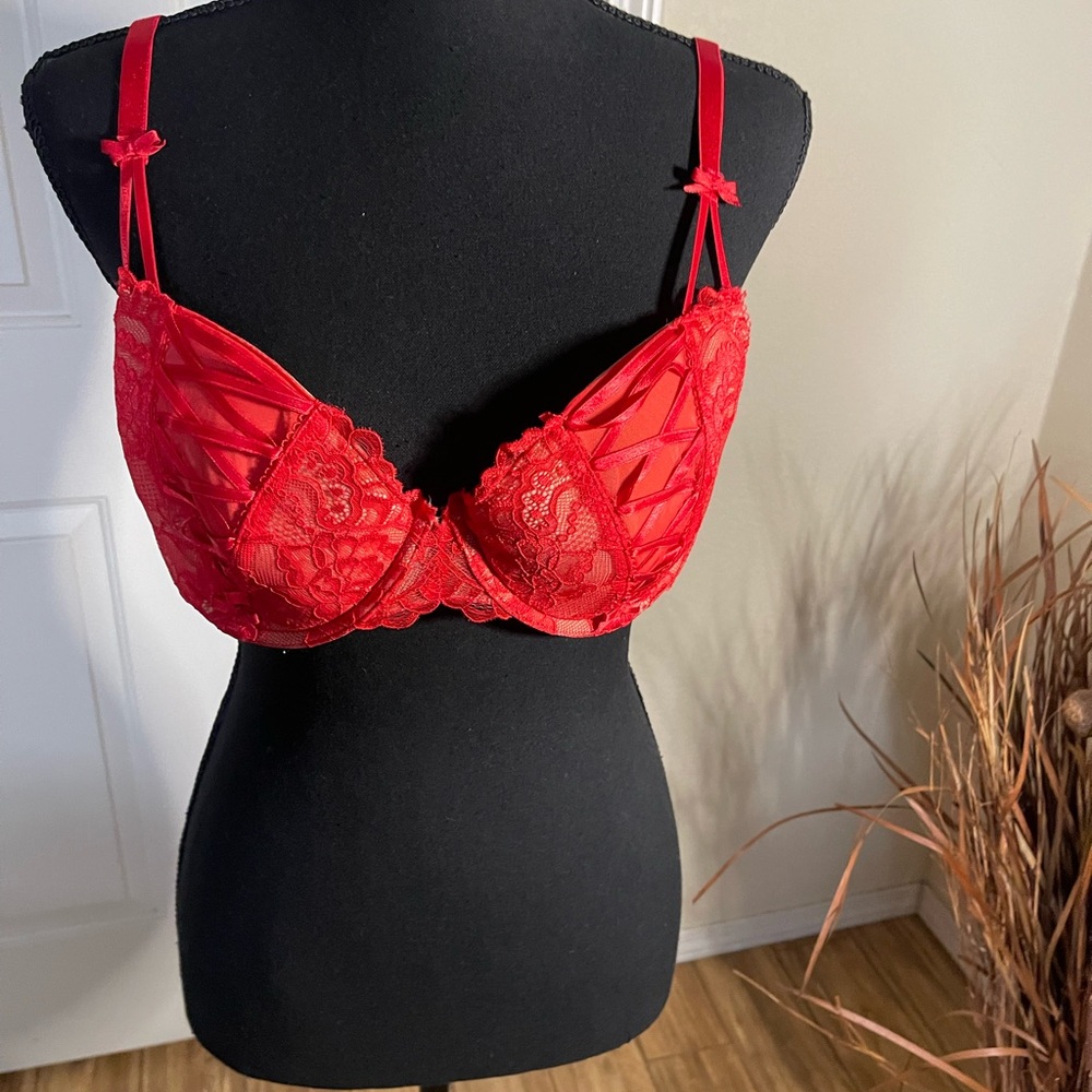 Adore Me brand red color bra, in like new condition size 38D